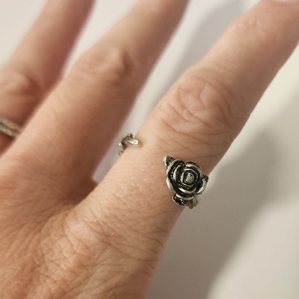 Silver Rose Ring Size 7